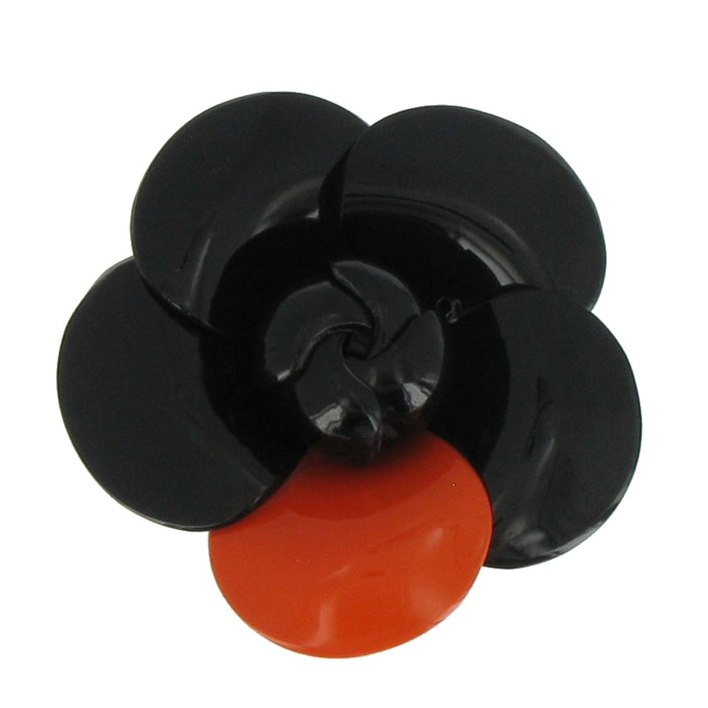 LES POULETTES BIJOUX V Broche Fleur en Corne Noire et Résine Orange