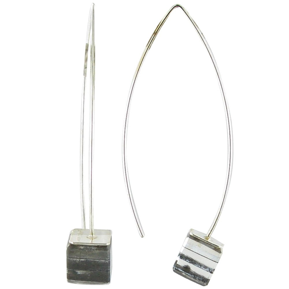 LES POULETTES BIJOUX V Boucles d'Oreilles Cube en Argent et Feuilleté en Verre Noir