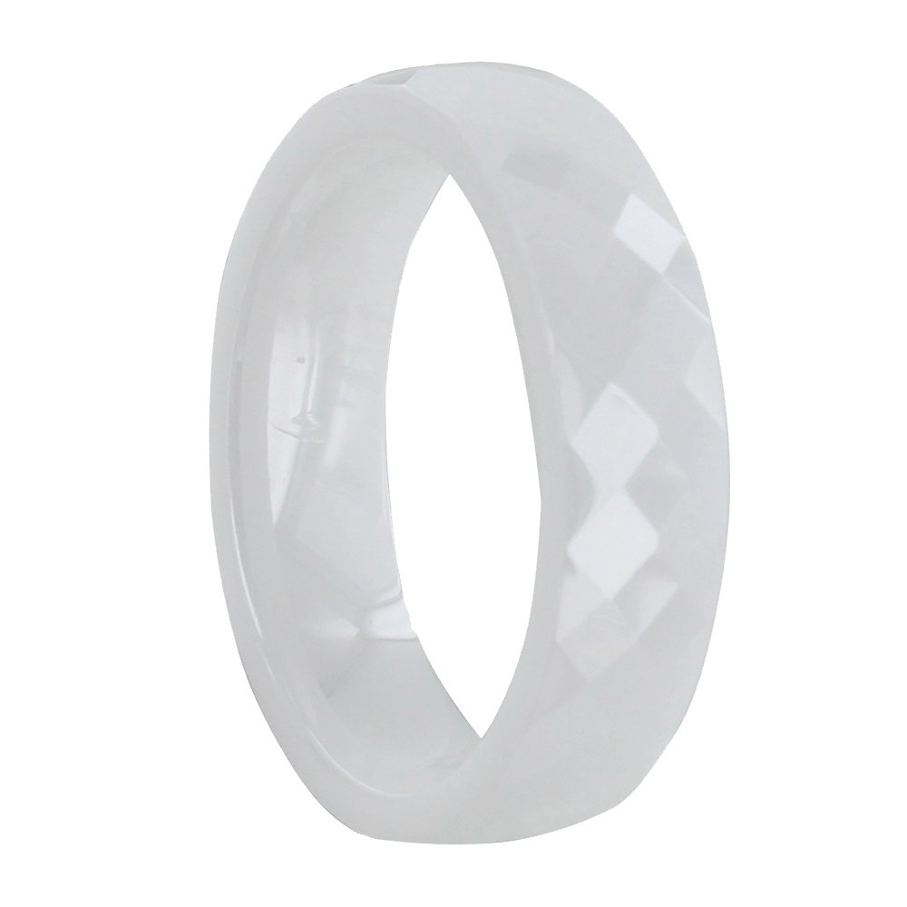 LES POULETTES BIJOUX Bague Anneau Large Céramique Blanche Facettée - 6mm - taille 62